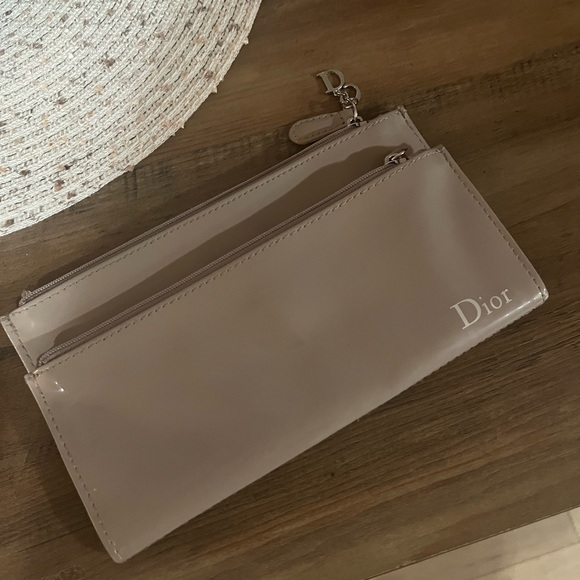 Dior Makeup bag/ wallet - Picture 4 of 9